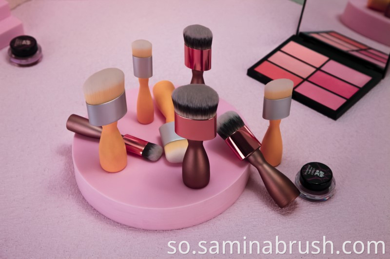 Xoqeeyuhu burush 170001 Foudation Brush 170001